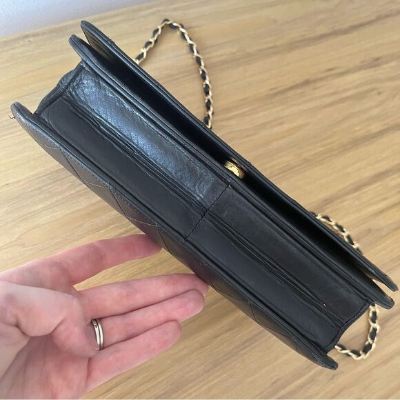 ✅AUTHENTIC✅CHANEL LAMBSKIN QUILTED SHOULDER BAG - Picture 7 of 16